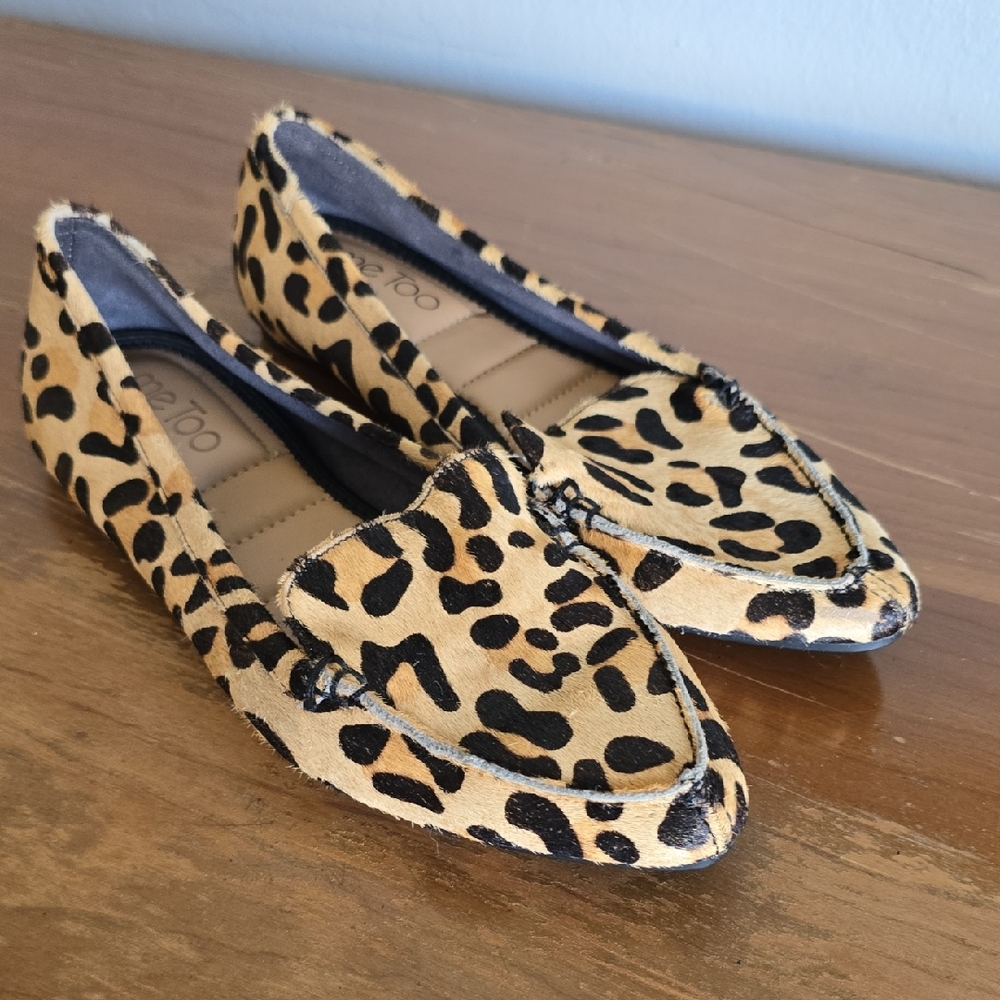 me too Leopard Print Moccasin Flats in Tan and Black